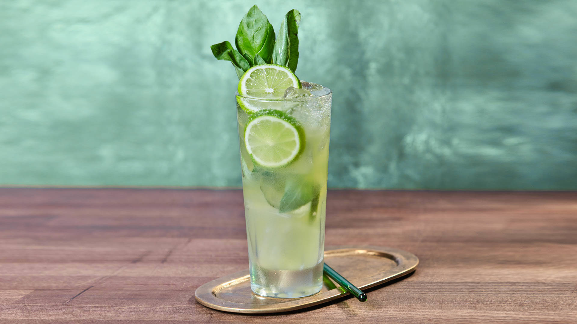 Virgin basil spritz