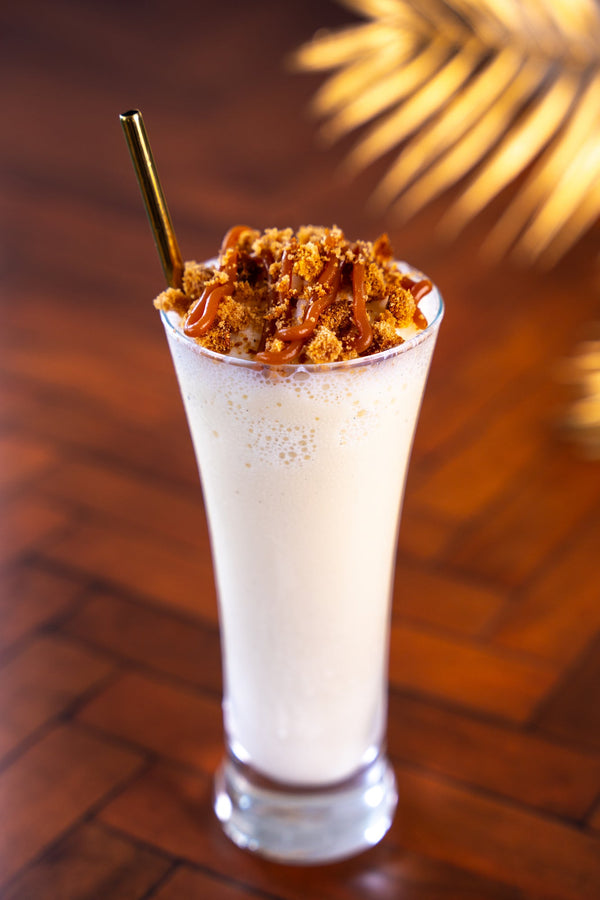 White chocolate & Gingerbread Freakshake